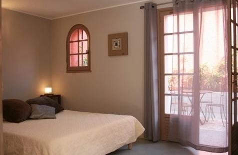 L'Hotellerie Kouros Cuers Rum bild