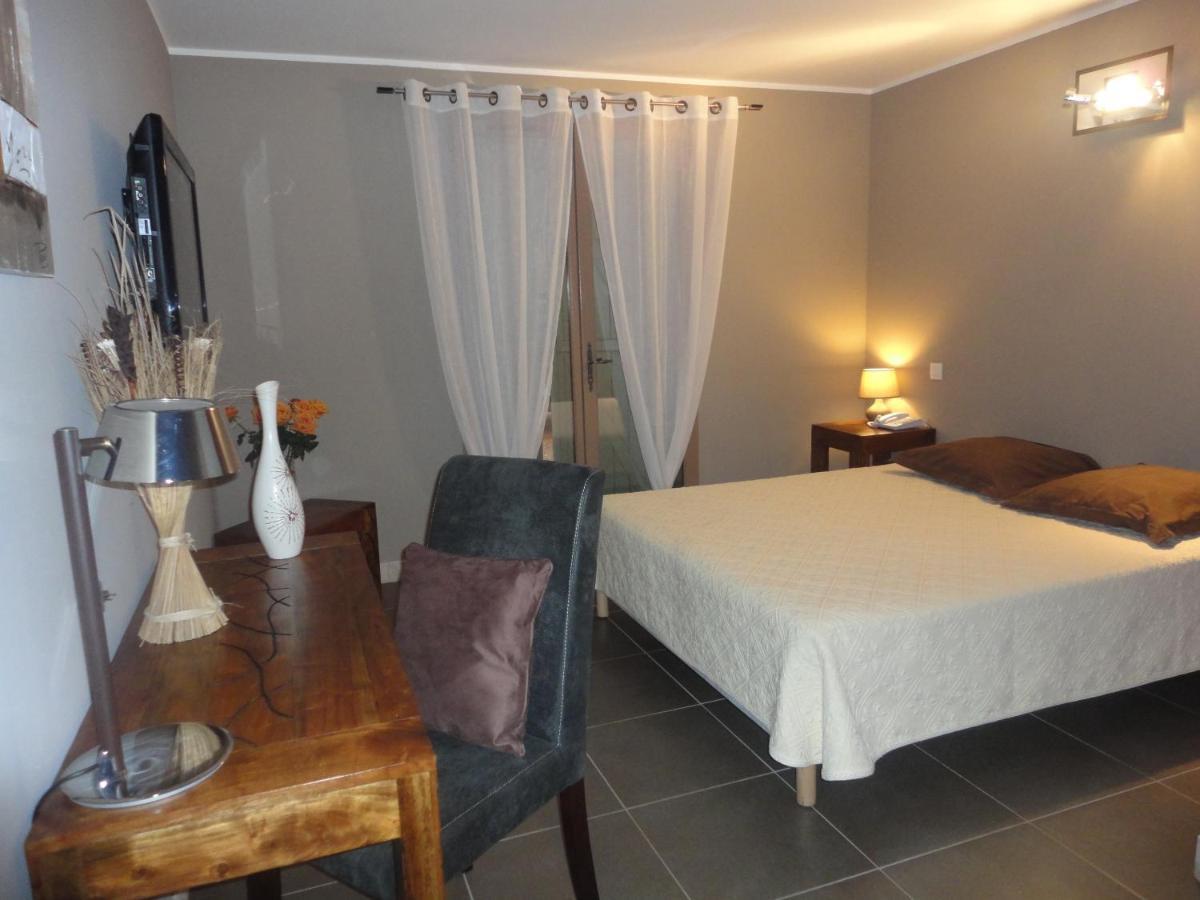 L'Hotellerie Kouros Cuers Rum bild